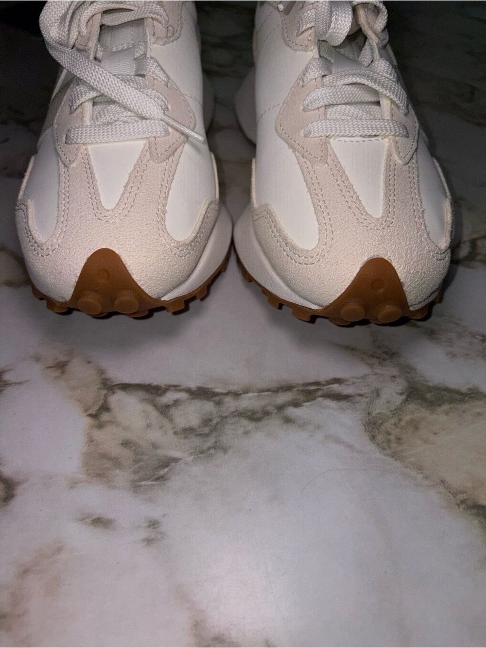 New Balance Cream & Gum Women's 327 Lifestyle Sneakers NWOB - Picture 10 of 11